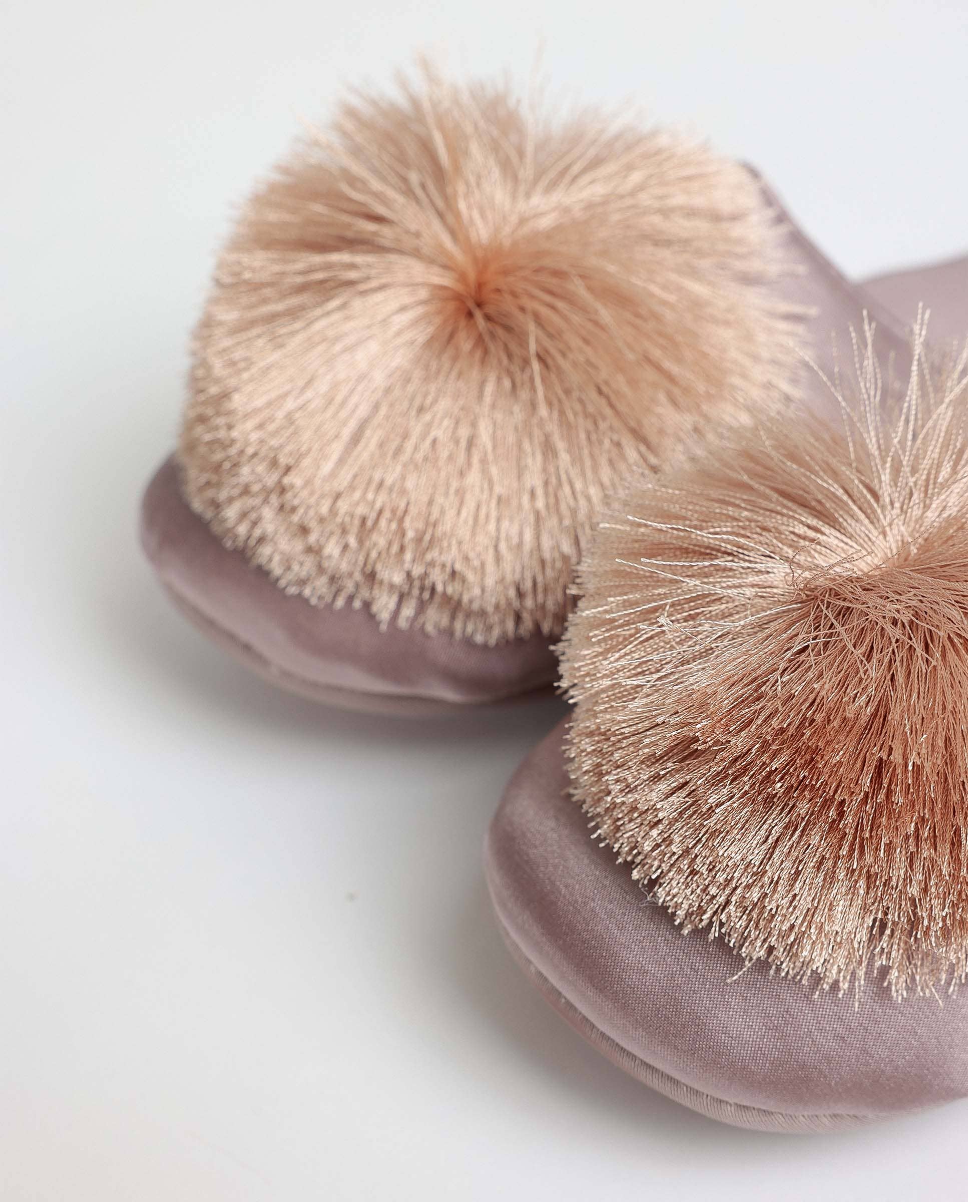 Chaussons Satin Femme